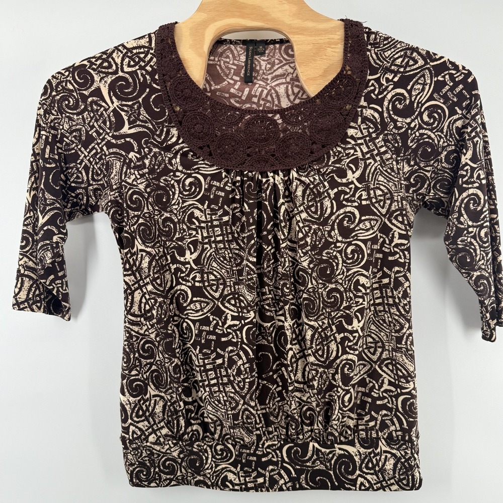 Vintage Susan Lawrence Top Medium Abstract Stretch Knit Crochet Neck Made in USA